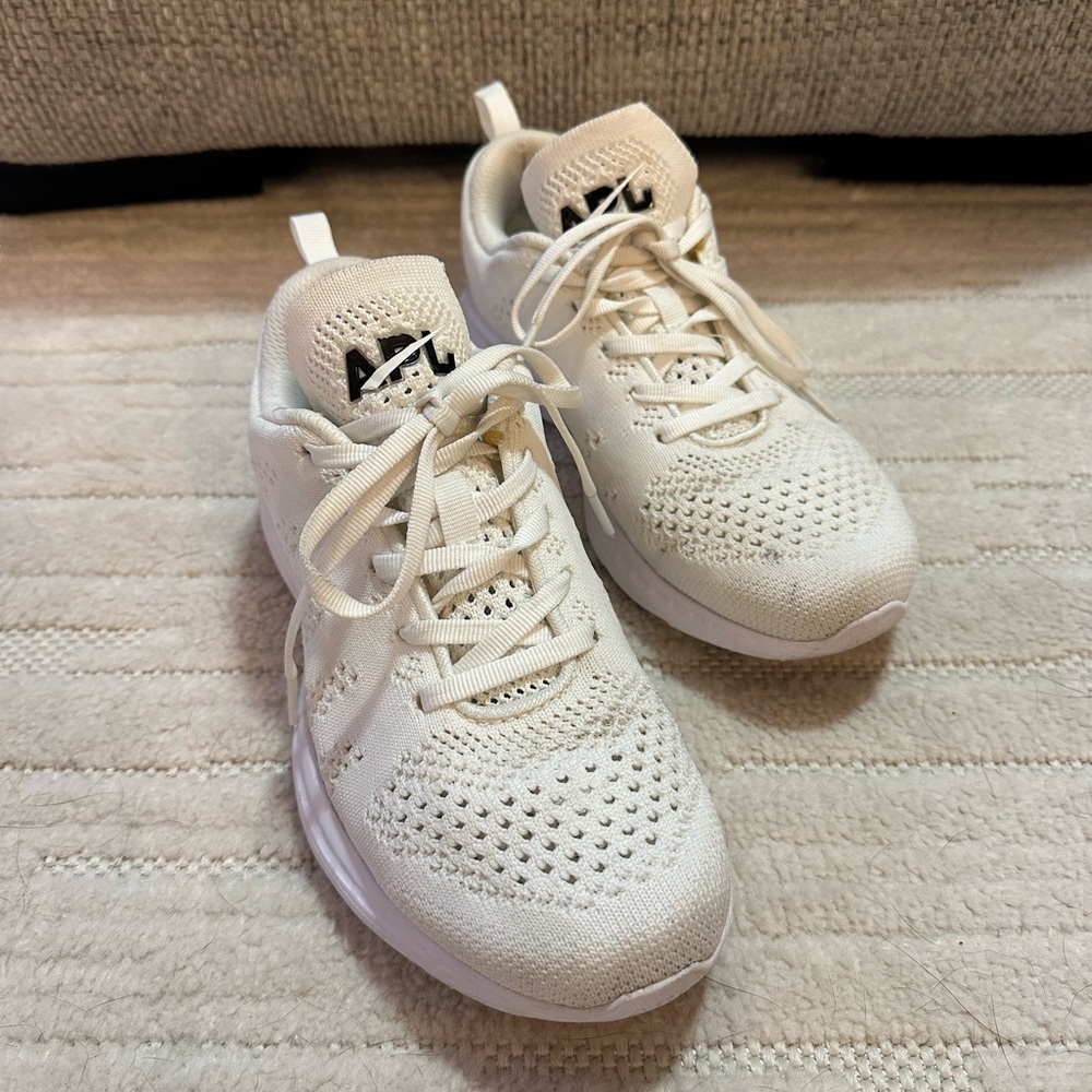 APL Techloom Pro Sneakers